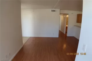 Photo #3: 2480540 Listing 