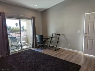 Photo #3: 2480573 Listing 