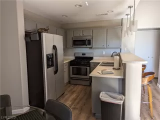 Photo #4: 2480573 Listing 