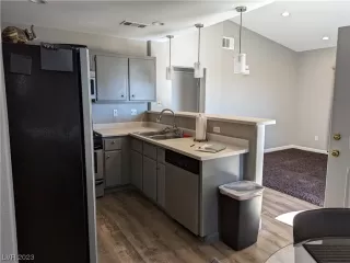 Photo #5: 2480573 Listing 