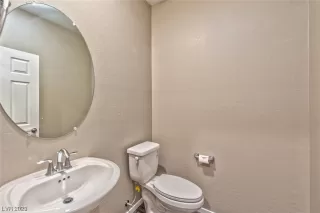 Photo #5: 2480575 Listing 