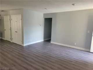 Photo #6: 2480581 Listing 