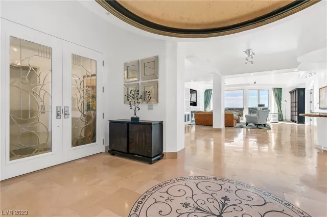 MLS: 2480631 Condo For Sale