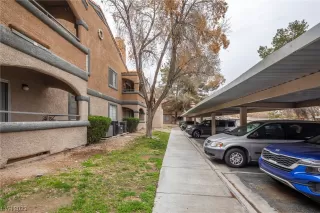 Photo #2: 2480637 Listing