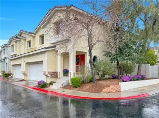 Photo #1: 2480640 Listing 