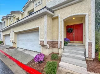 Photo #2: 2480640 Listing 