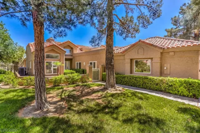 MLS: 2480645 Condo For Sale