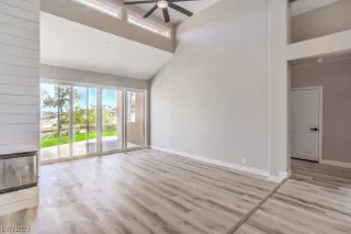 Photo #5: 2480645 Listing 