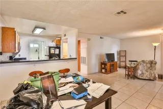 Photo #6: 2480672 Listing