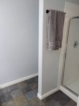 Photo #4: 2480724 Listing