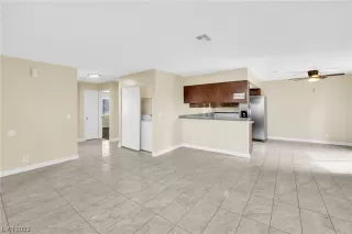 Photo #1: 2480725 Listing 