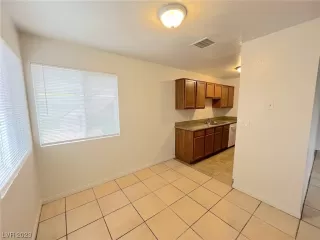 Photo #2: 2480741 Listing 