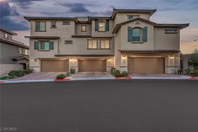 MLS: 2480748 Condo For Sale