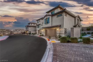 Photo #1: 2480748 Listing 