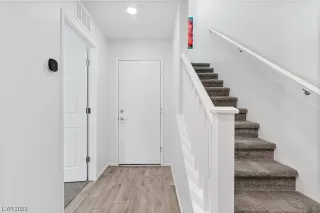 Photo #4: 2480748 Listing 