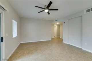 Photo #4: 2480754 Listing