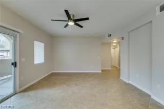 Photo #6: 2480754 Listing