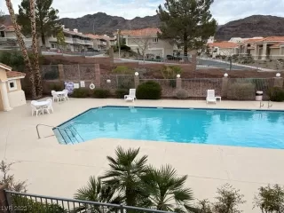 Photo #2: 2480755 Listing 