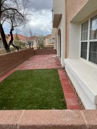 Photo #4: 2480755 Listing 