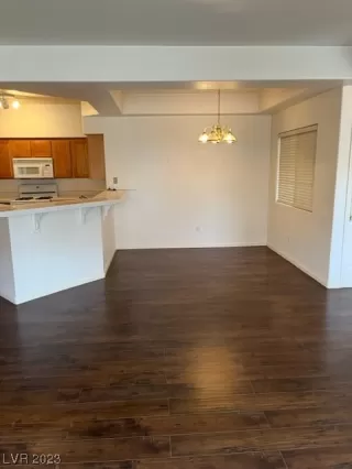 Photo #6: 2480755 Listing 