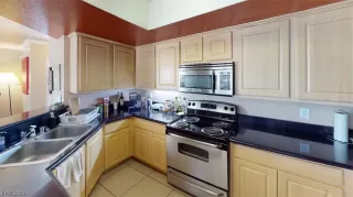 Photo #1: 2480756 Listing 