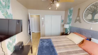 Photo #3: 2480756 Listing 