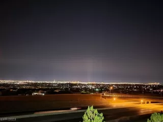 Photo #4: 2480762 Listing