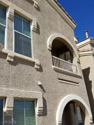 Photo #6: 2480762 Listing