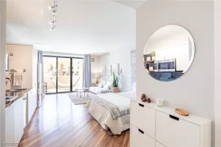 Photo #1: 2480767 Listing 