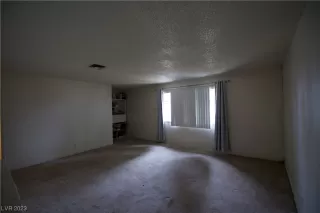 Photo #4: 2480769 Listing