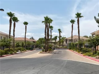 Photo #1: 2480793 Listing 