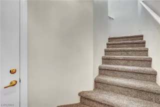 Photo #5: 2480810 Listing 