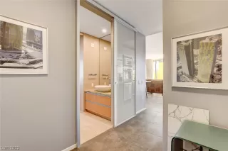 Photo #1: 2480816 Listing 