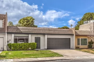 Photo #1: 2480821 Listing