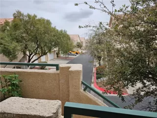 Photo #3: 2480831 Listing