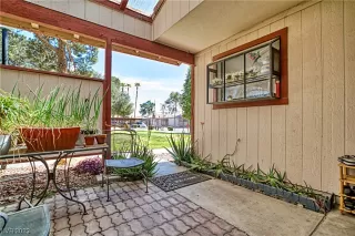 Photo #2: 2480836 Listing 