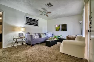 Photo #5: 2480836 Listing 