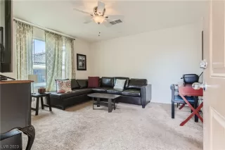 Photo #3: 2480837 Listing 