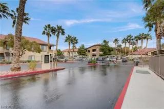 Photo #2: 2480854 Listing