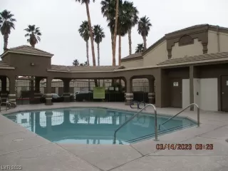 Photo #1: 2480885 Listing 