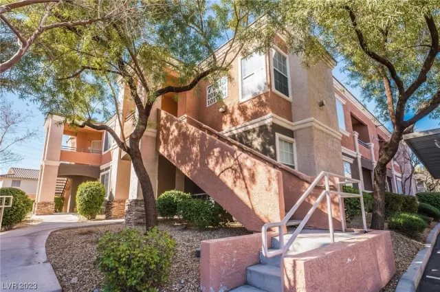 MLS: 2480924 Condo For Sale