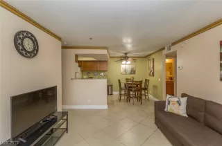 Photo #1: 2480937 Listing 