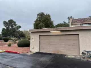 Photo #1: 2480943 Listing