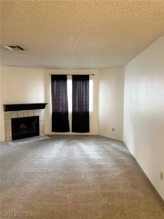 Photo #4: 2480945 Listing 