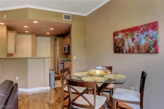 Photo #2: 2480963 Listing 