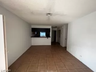 Photo #1: 2480968 Listing 