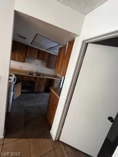 Photo #2: 2480968 Listing 