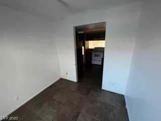 Photo #3: 2480968 Listing 