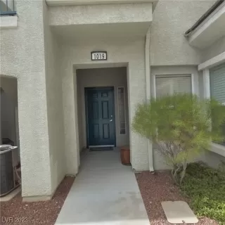 Photo #2: 2480976 Listing 