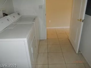 Photo #5: 2481052 Listing 